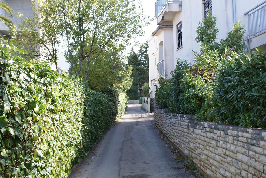 Apartment Tome Diklo زادار الغرفة الصورة